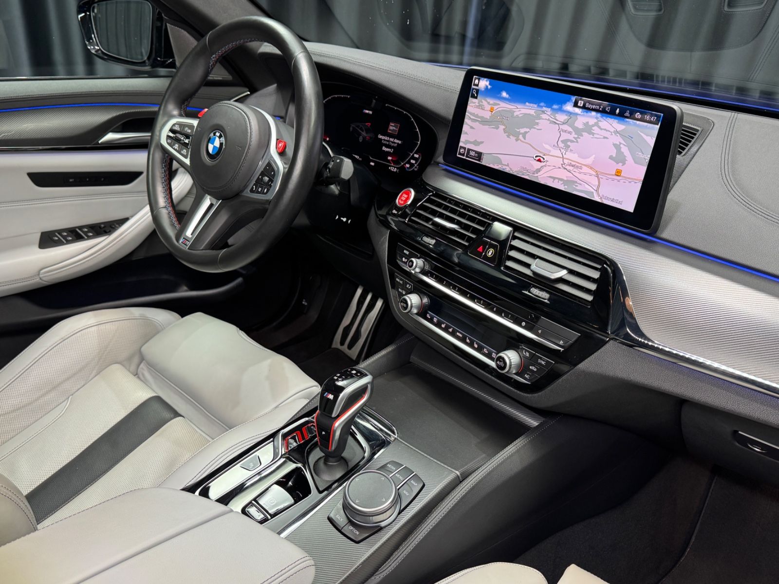 Fahrzeugabbildung BMW M5 Limousine Competition|KERAMIK|HEAD-UP|