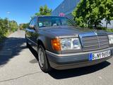 Mercedes-Benz 230 E   W124 meine hübsche Lady! - Mercedes-Benz 230 Gebrauchtwagen in Berlin