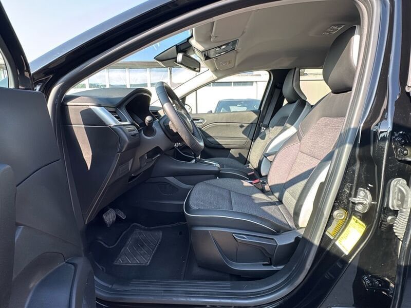 Other Renault Captur Captur 1.6 E-Tech full hybrid Tec imagem 3