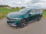 Volkswagen Passat Alltrack 2.0 TDI SCR 176kW DSG 4MOT A... - mit Diesel-Antrieb: Grün, Kombi