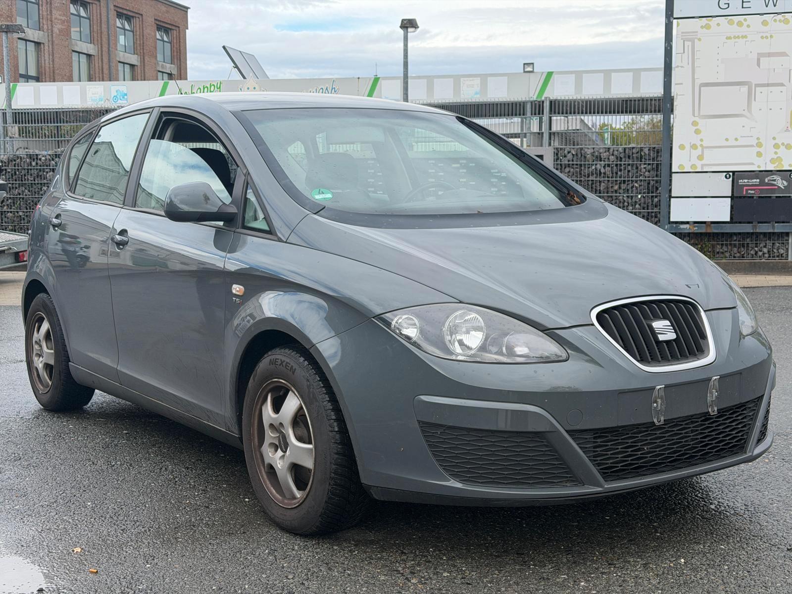Seat Altea 2011 — rear view