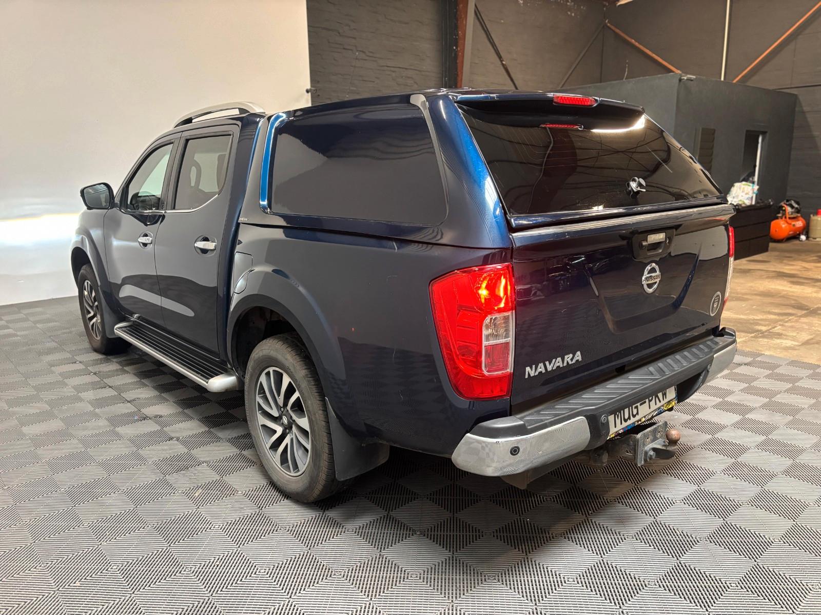 Nissan Navara NP300 Tekna Double Cab 4x4*360°Kamera-AHK