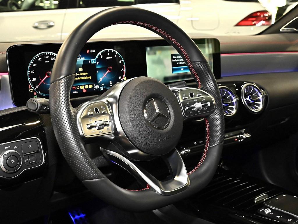 Mercedes-Benz CLA 35 AMG SB 4M NIGHT PANO MULTIB. LED NAVI SHZ