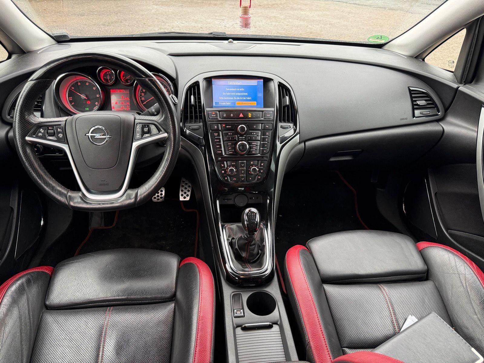 Opel Astra 2013 — photo 9