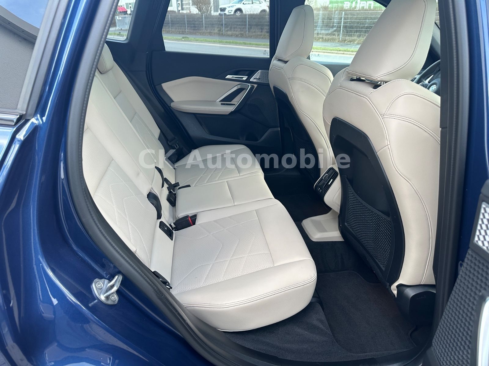 Fahrzeugabbildung BMW X1 20d xDrive xLine/Navi/Head-Up/Pano/LED/360°