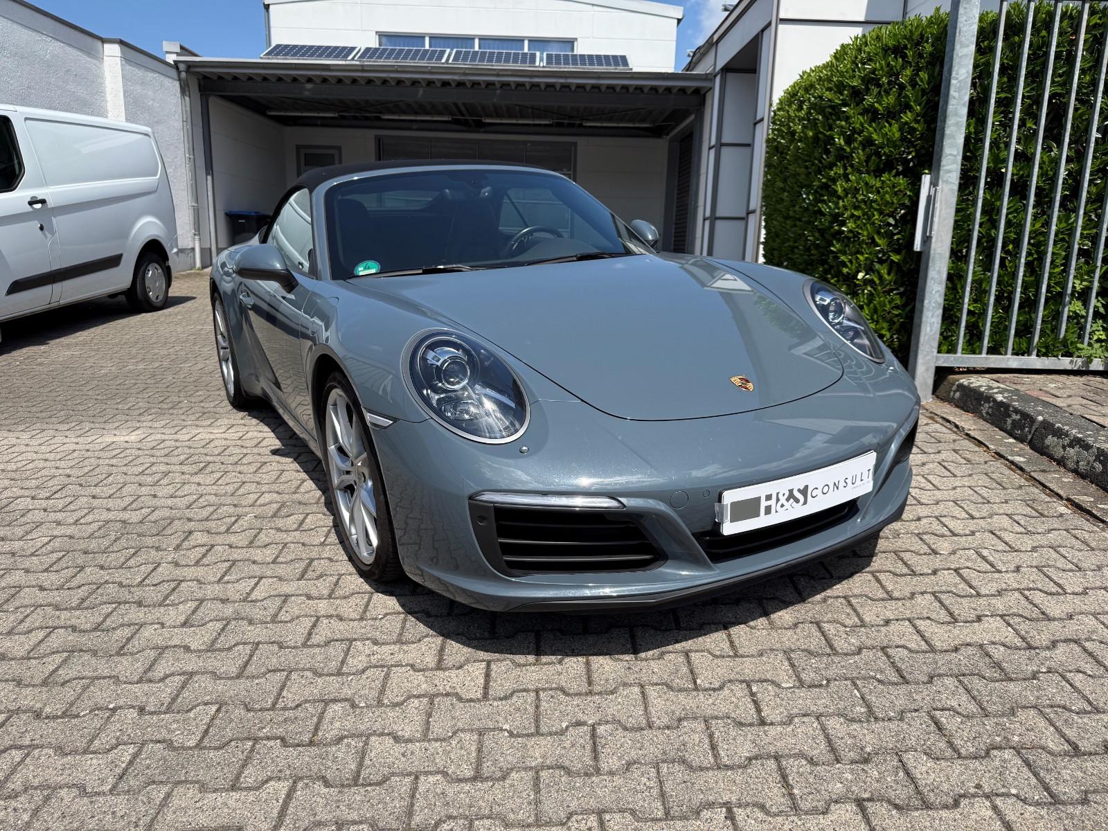 Porsche 991 Carrera Cabrio PDK / Sportabgas / 2. Hand