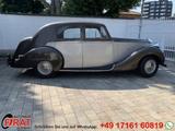 Rolls-Royce Silver Wraith - Rolls-Royce Wraith mit Benzin-Antrieb: Limousine