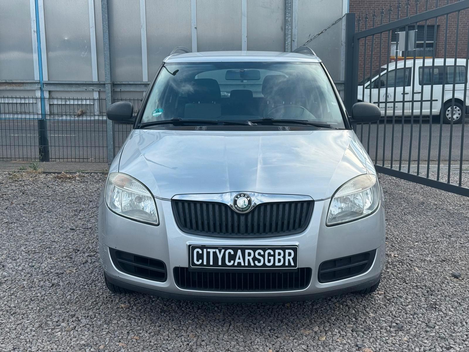 Skoda Fabia 2010 — photo 12