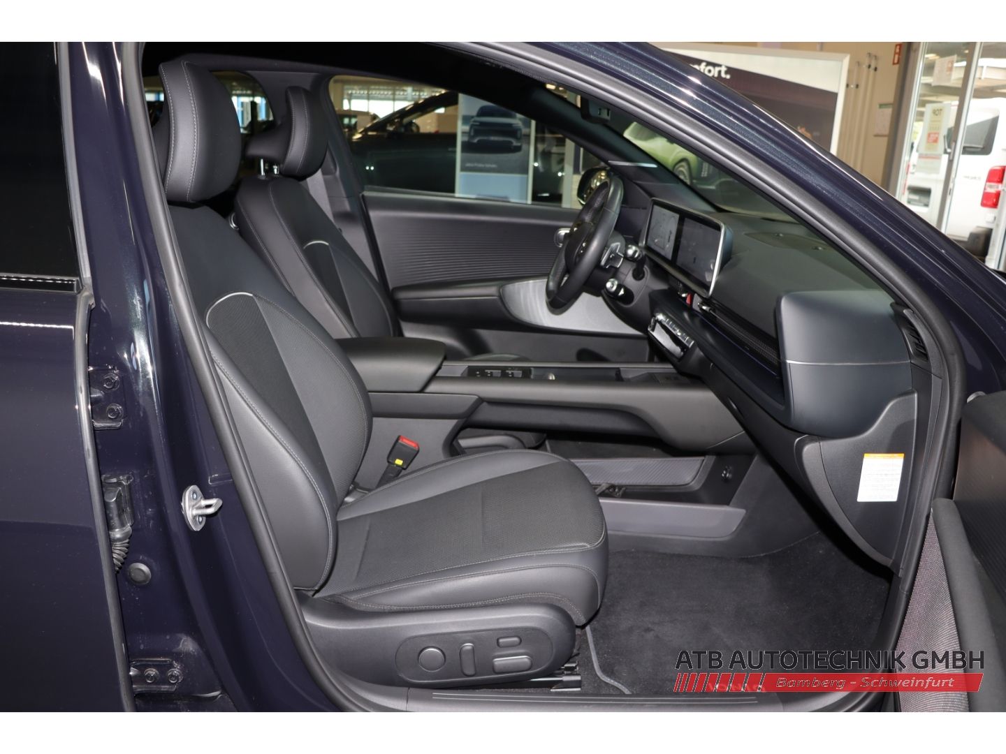 Fahrzeugabbildung Hyundai IONIQ 6 UNIQ 77,4 kWh 4WD 96,8% SOH HUD Navi