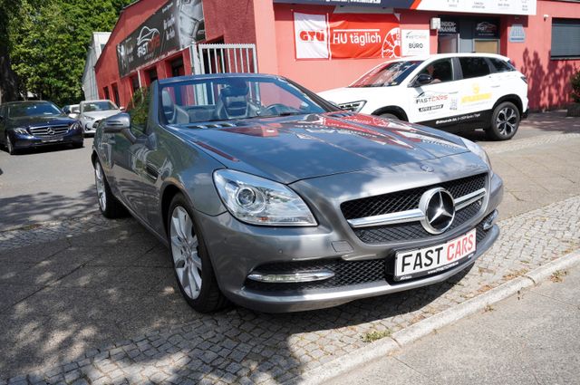 Mercedes-Benz SLK 200 Roadster BlueEfficiency Airscarf Navi!