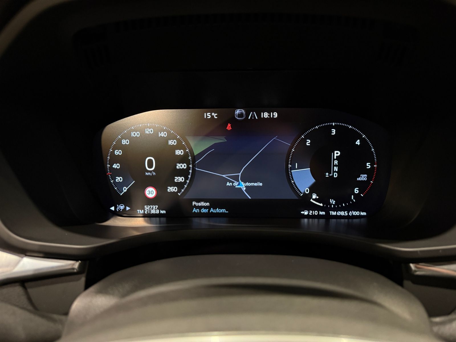 Fahrzeugabbildung Volvo XC60 Momentum Pro 2WD LED NAV DAB RFK SHZ ALU