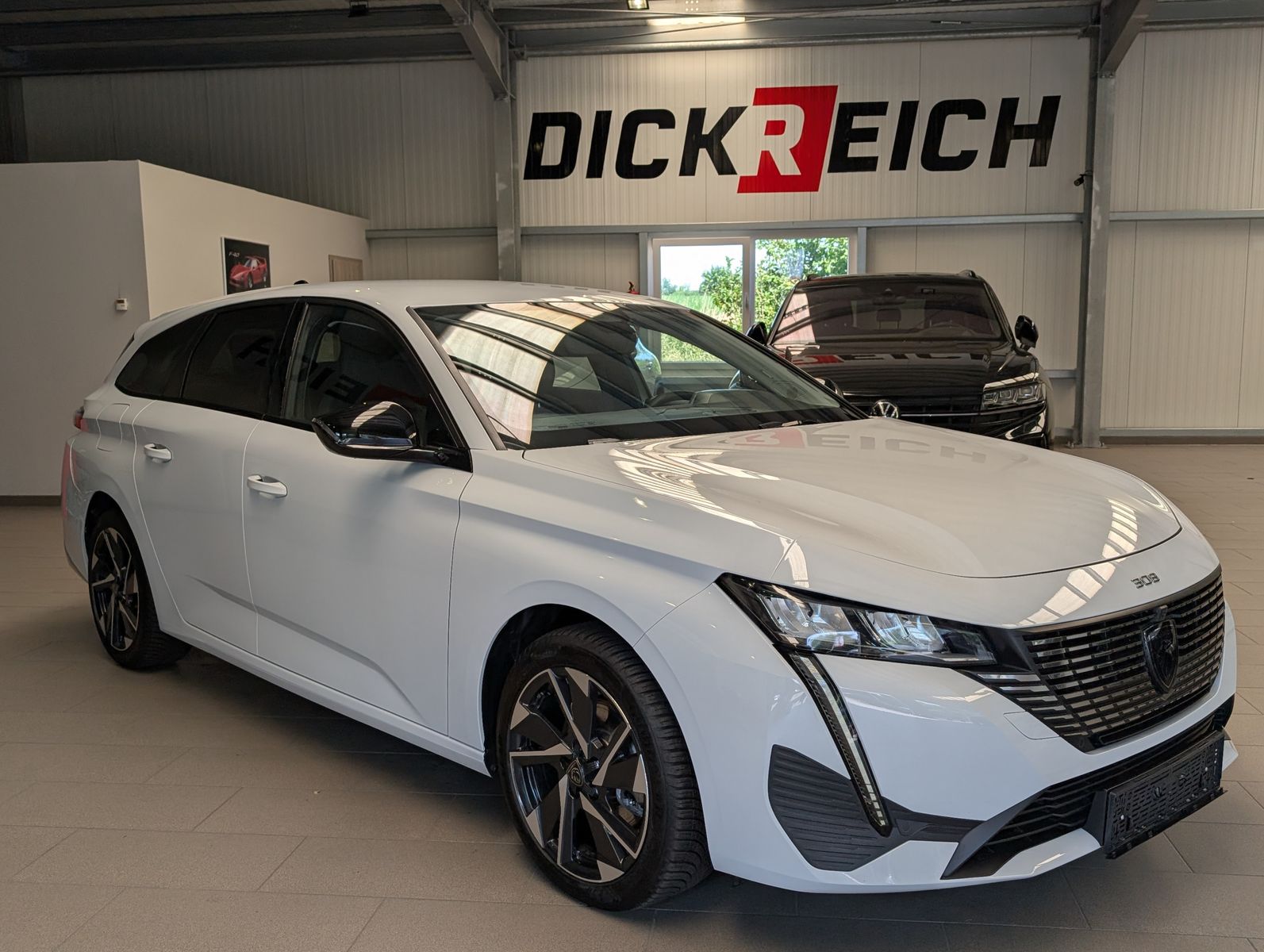 Fahrzeugabbildung Peugeot 308 1.2 e-THP Allure ACC LED 360° AHK Garantie