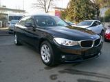 BMW 320d Gran Turismo xDrive Pano Navi AHK Leder - schwarze BMW 320 Gran Turismo