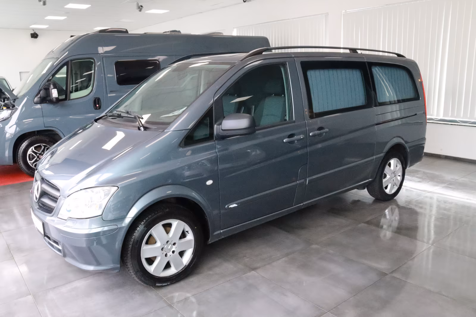 Mercedes-Benz Vito Stolle Bestattungswagen / Leichenwagen