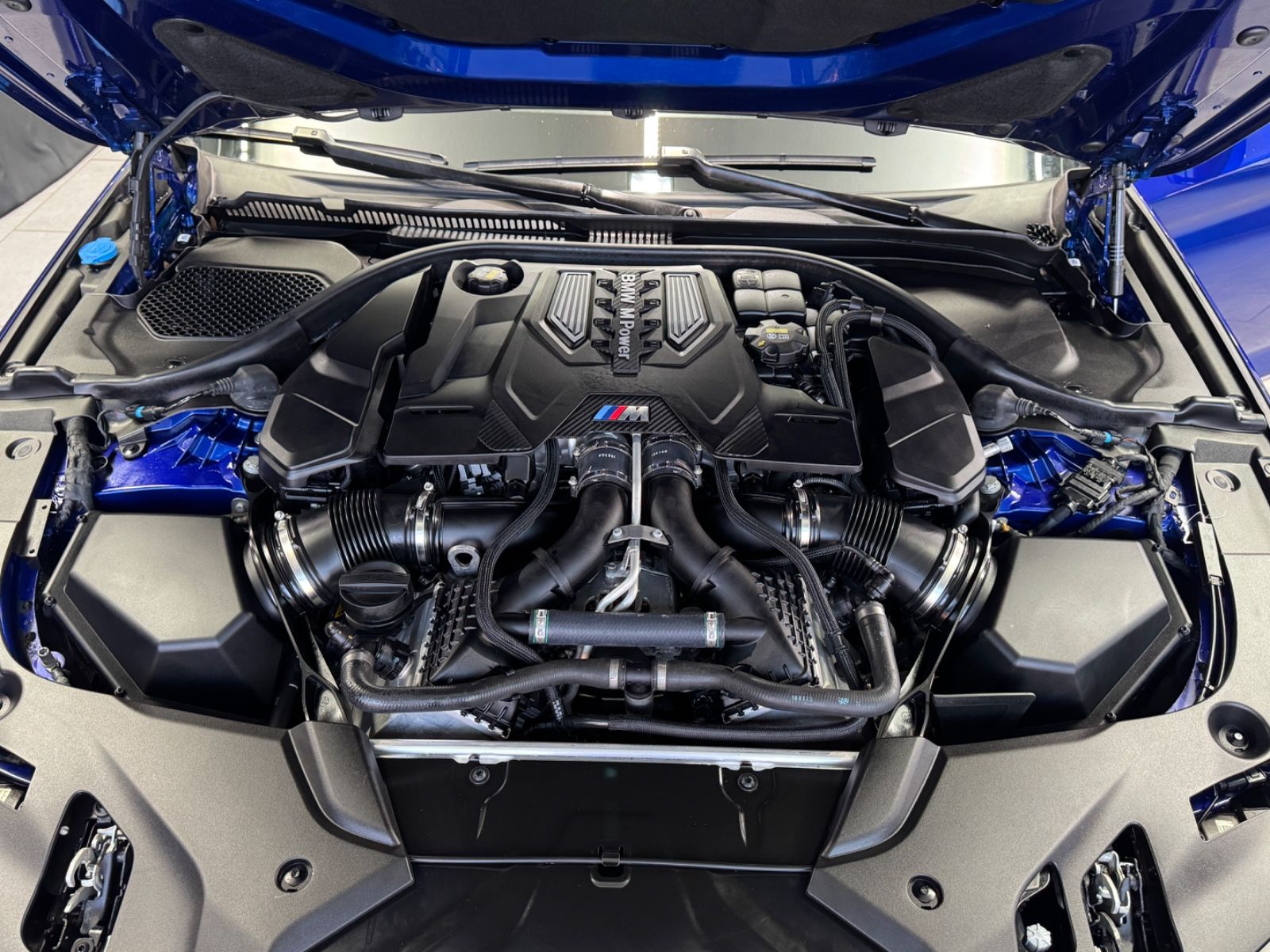 Fahrzeugabbildung BMW M5 Limousine Competition|KERAMIK|HEAD-UP|