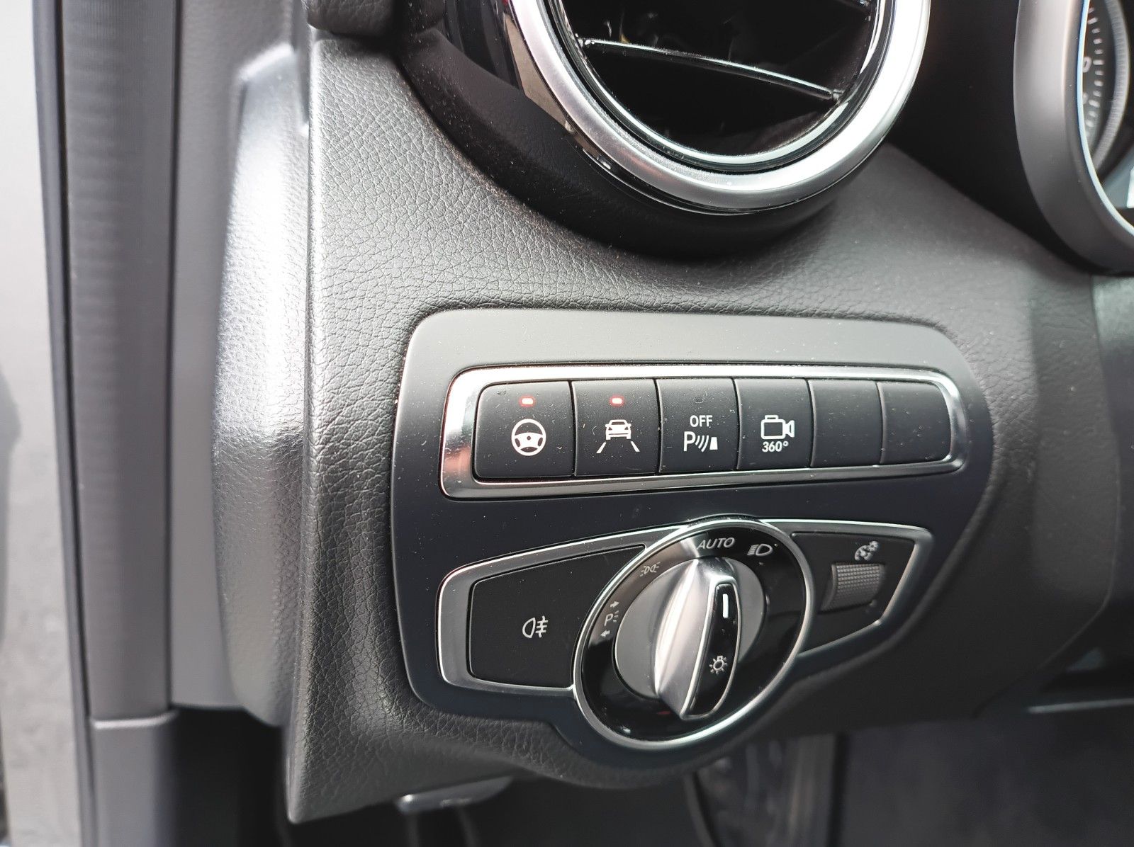 Fahrzeugabbildung Mercedes-Benz C 350 T e+DISTRONIC PLUS+PANO+PARK+360*+SH+BURME