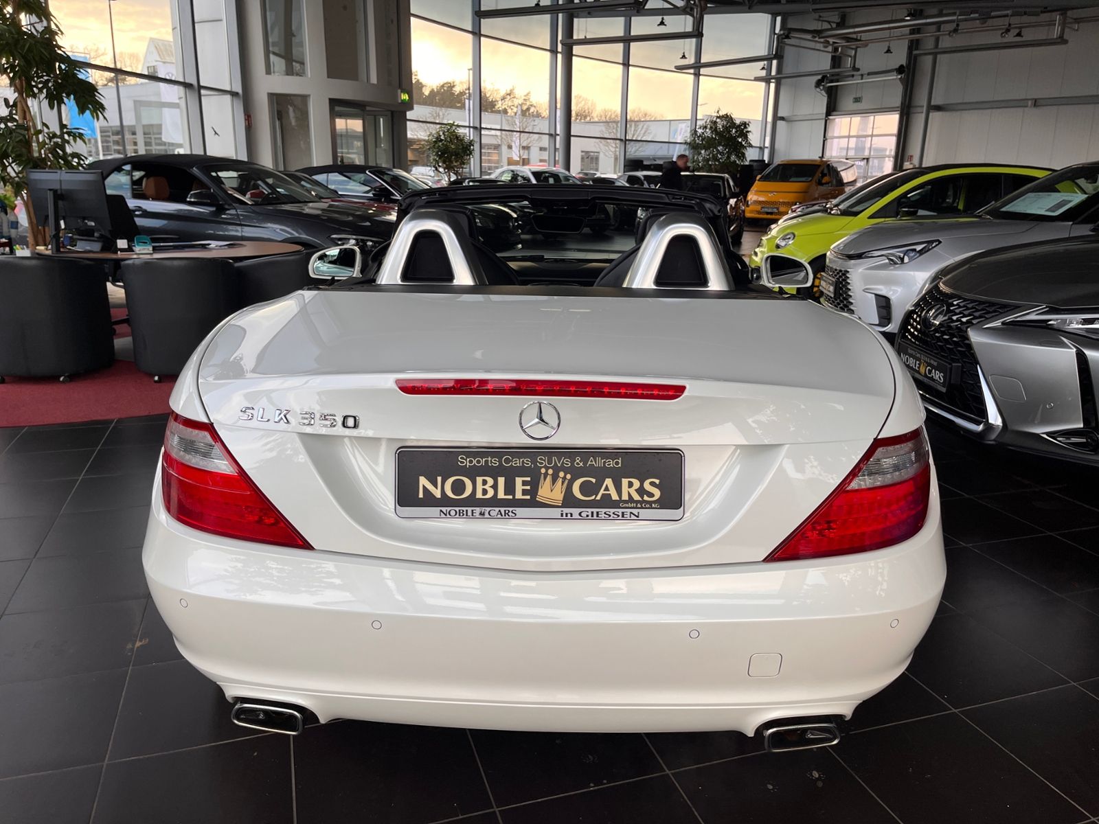 Fahrzeugabbildung Mercedes-Benz SLK 350 BlueEfficiency XENON MEMORY