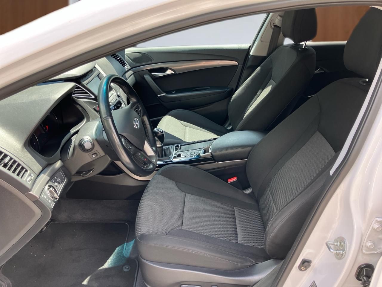 Fahrzeugabbildung Hyundai i40 TREND SHZ*LHZ*NAVI*USB*