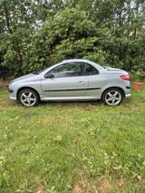 Peugeot 206 CC 135 - - gebrauchte Peugeot 206 aus dem Jahr 2002