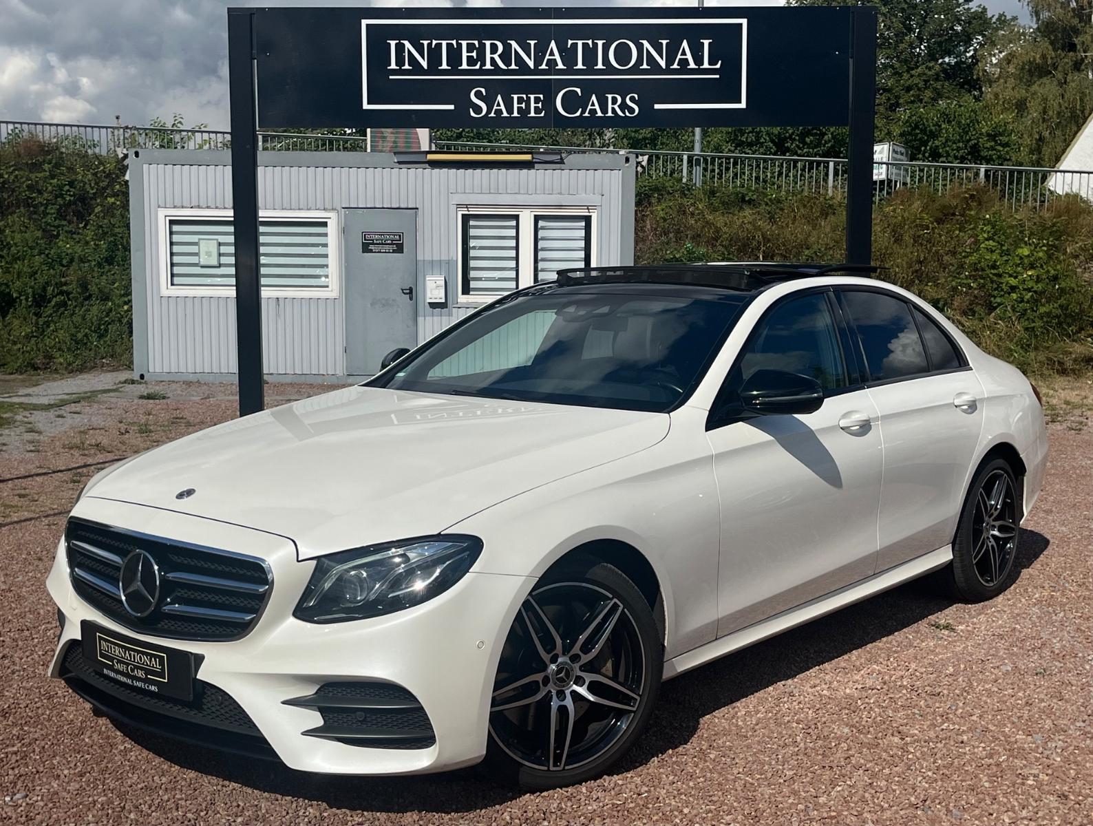 Mercedes-Benz E 400d 4Matic AMG Line / Night Paket / Pano /ACC