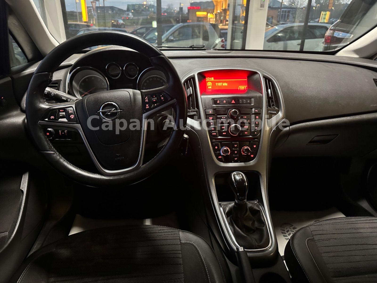 Opel Astra 2015 — photo 13