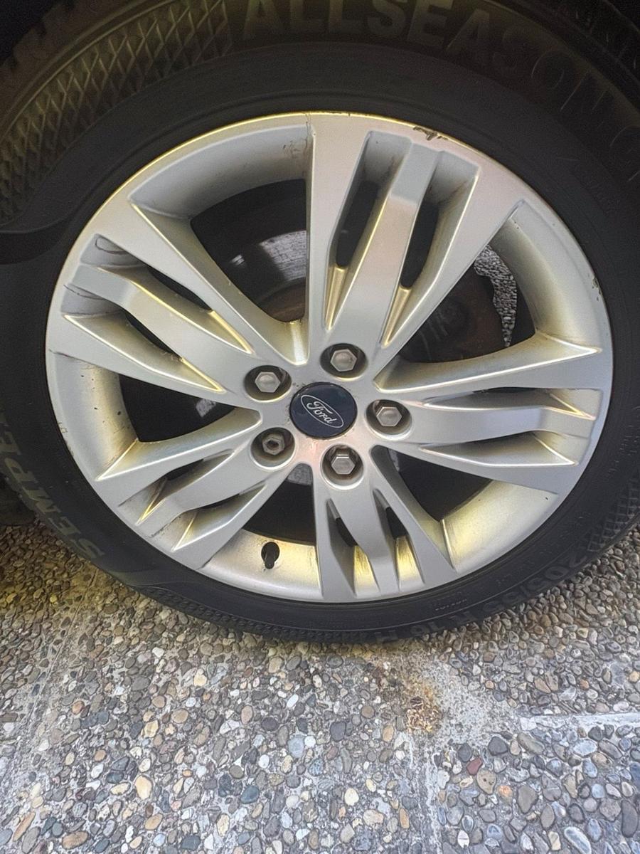 Ford Focus 2012 — photo 15