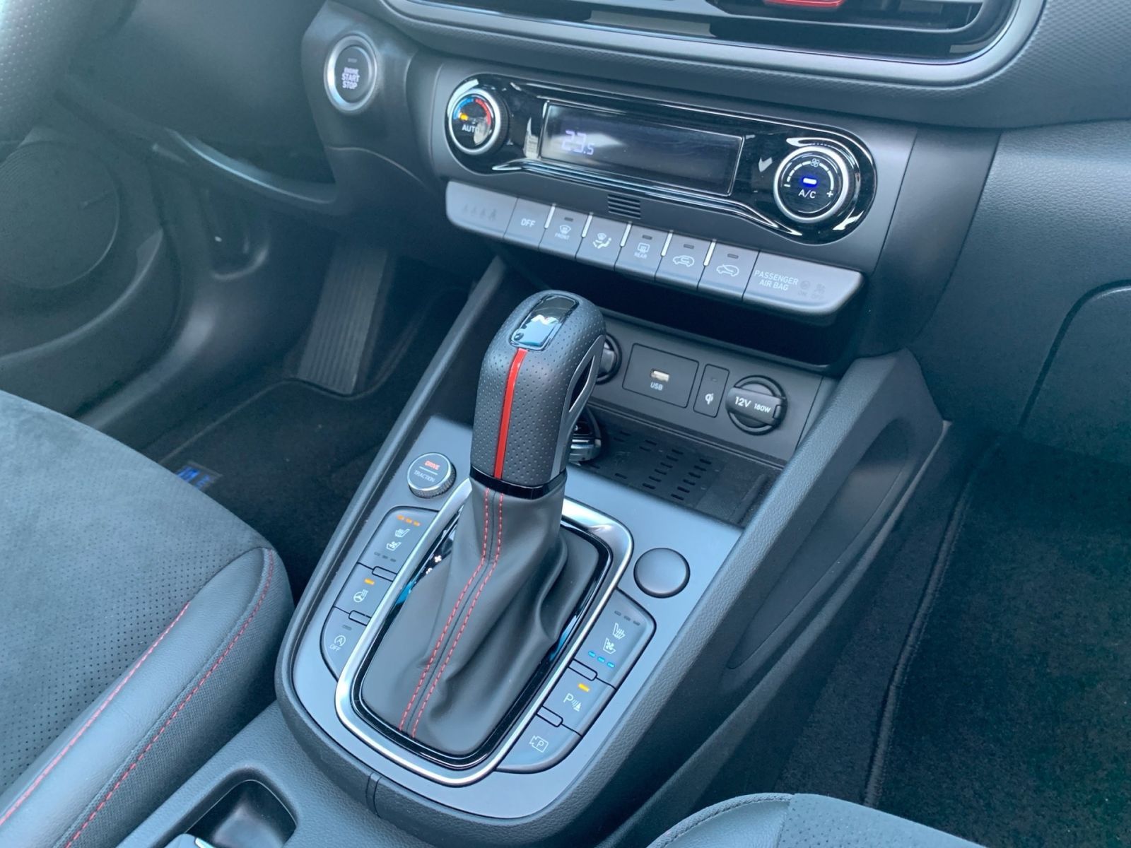 Fahrzeugabbildung Hyundai KONA 1.6 T-GDI 7-DCT N Line Navi LED Schiebedach