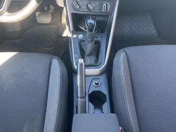 Volkswagen Polo - 12