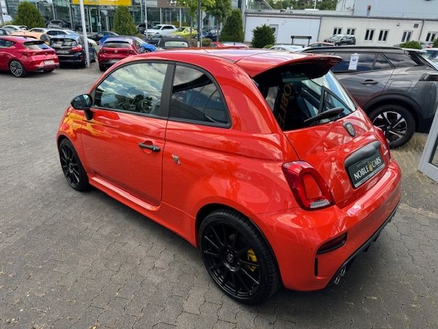 Fahrzeugabbildung Abarth 695 Competizione KLIMA NAVI BEATS