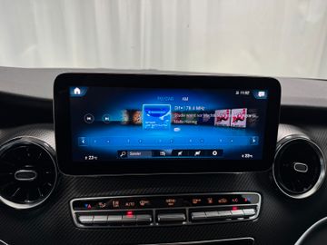 Mercedes-Benz V 250 AMG Paket*AHK*LED*Kamera*SH*Navi