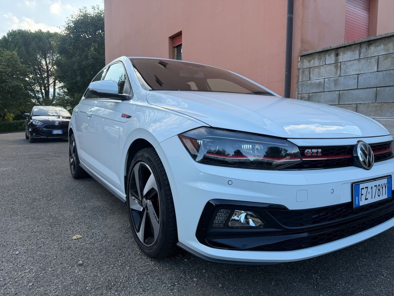 Volkswagen Polo GTI 2.0 200cv DSG imagem 3