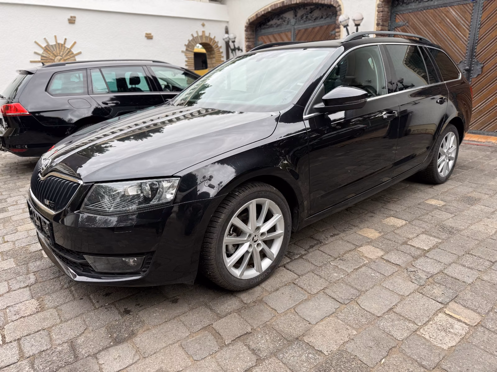 Skoda Octavia Combi DSG RS Amundsen Xenon NAVI PDC