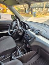 Suzuki Swift 1.2 DUALJET HYBRID Club Club - Suzuki Swift von privat