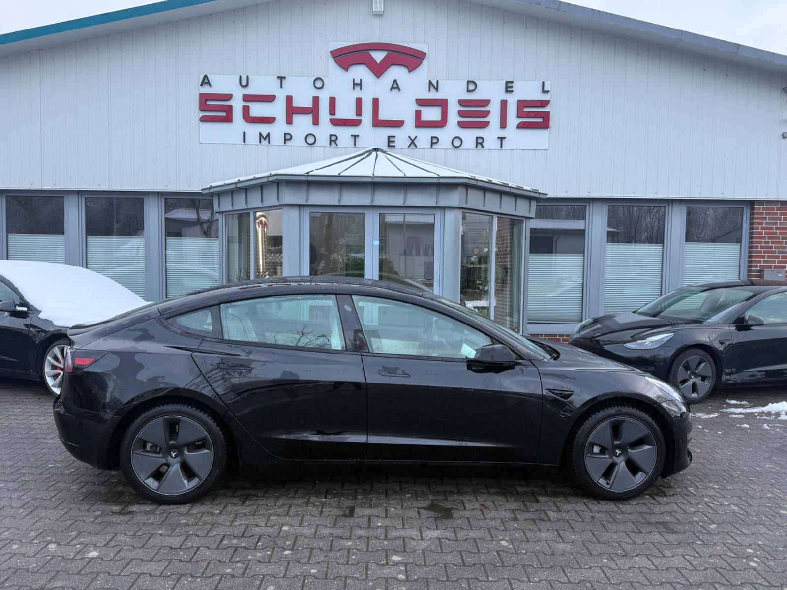 Tesla Model 3 Long-Range FSD AWD Wärmepumpe