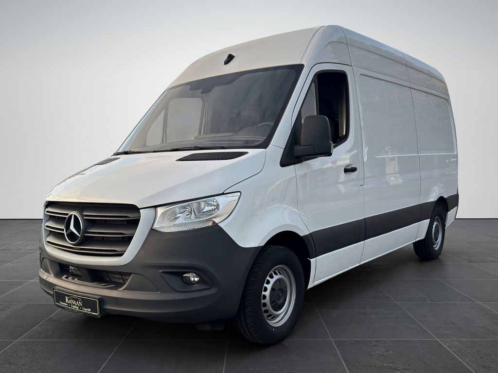 Image of Mercedes-Benz Sprinter