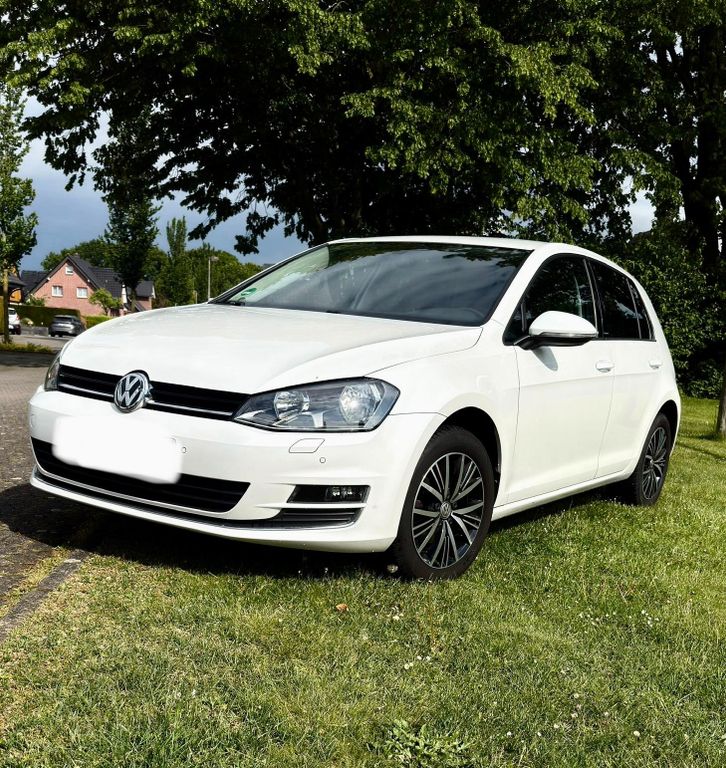 Image of Volkswagen Golf