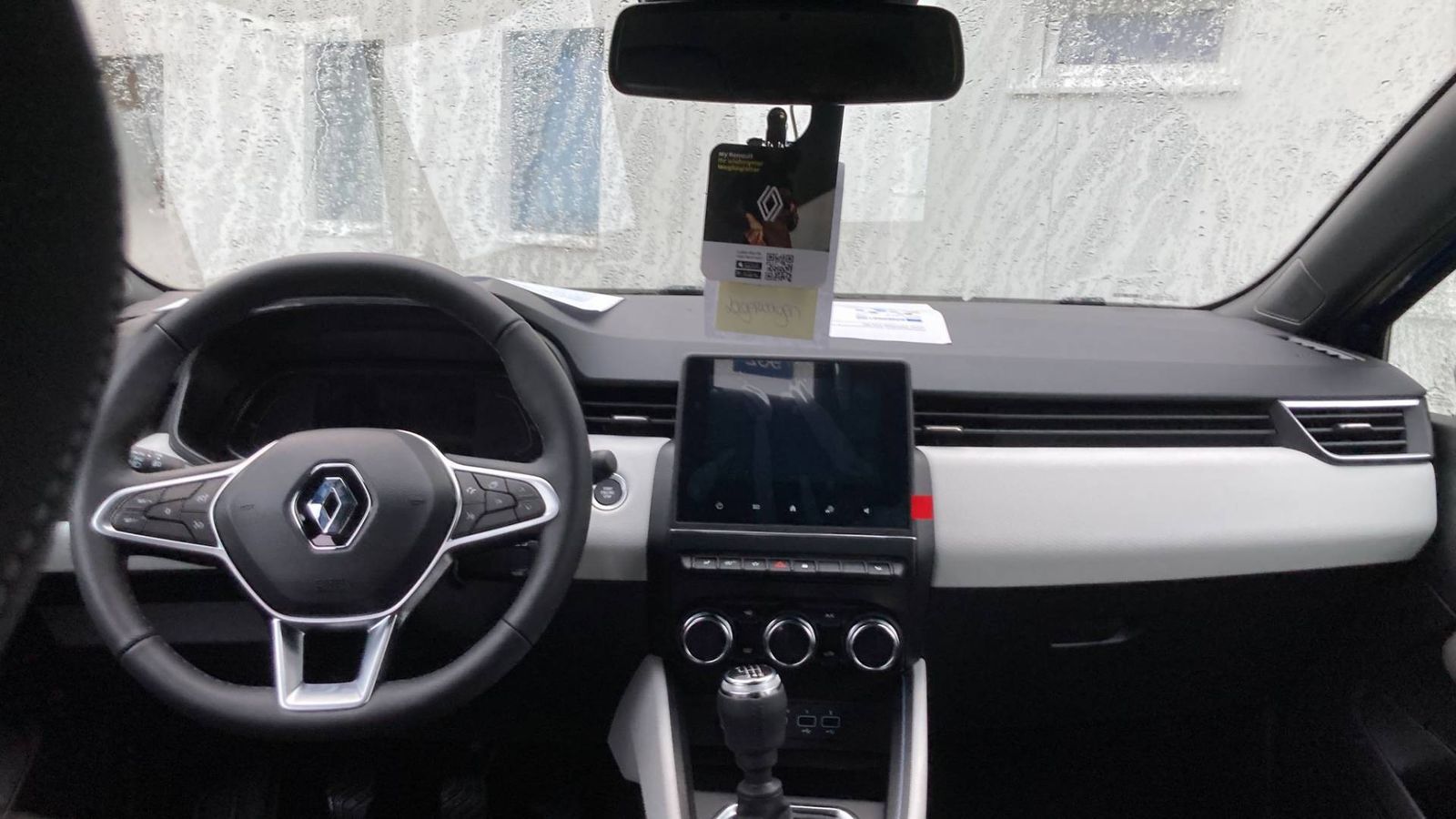 Fahrzeugabbildung Renault CLIO TECHNO TCe 90