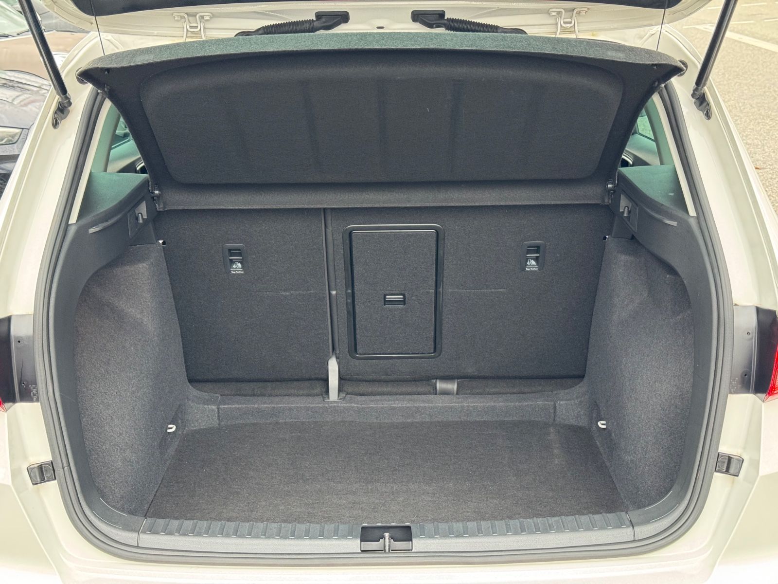 Ateca Style *Spurhalt.*Start/Stopp*Kamera*Temp.*