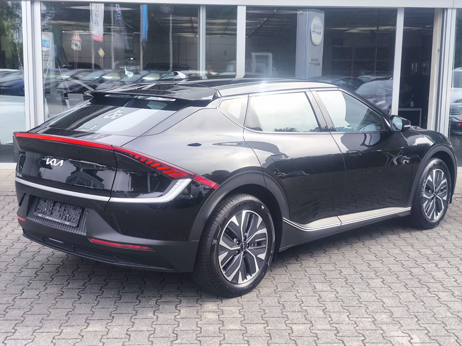 Vehicle image Kia EV6 2WD WERKSGAR+NAVI+LED+SHZ+DAB+KAMERA+ACC+WP+