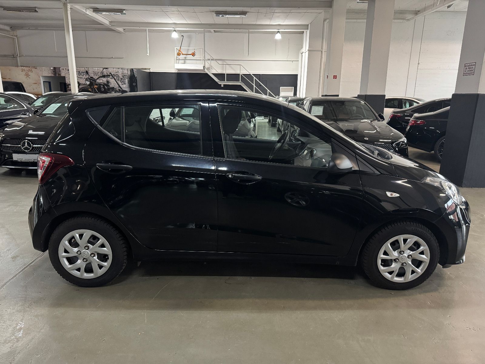 Fahrzeugabbildung Hyundai i10 CLASSIC FACELIFT MODELL TÜV BIS 03.2027