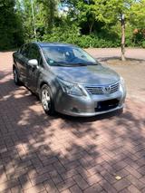 Toyota Avensis 2,2 D4D Klima Euro 5 Alu Tüv - Toyota Avensis aus 2009 mit Diesel-Antrieb