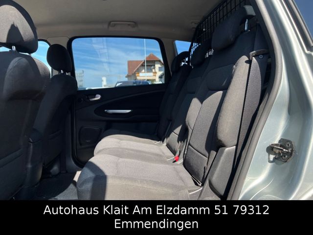 Fahrzeugabbildung Ford S-Max S-MAX Titanium Automatik