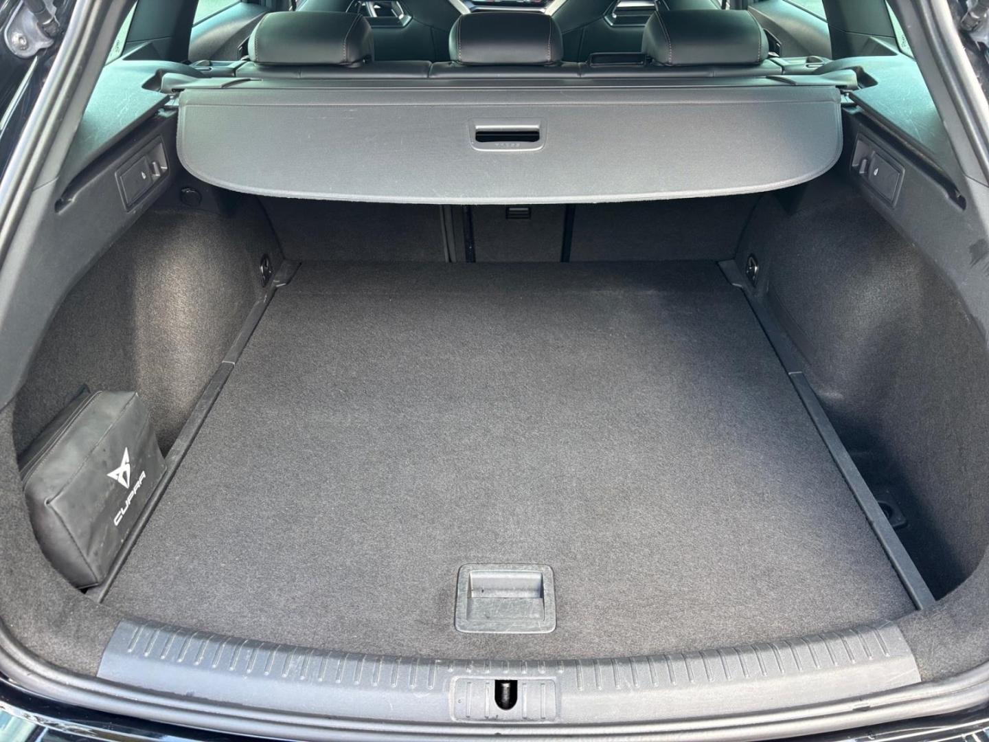 Cupra Leon Sportstourer VZ 2.0 TSI Matrix AHK Kamera F, миниатюра 9