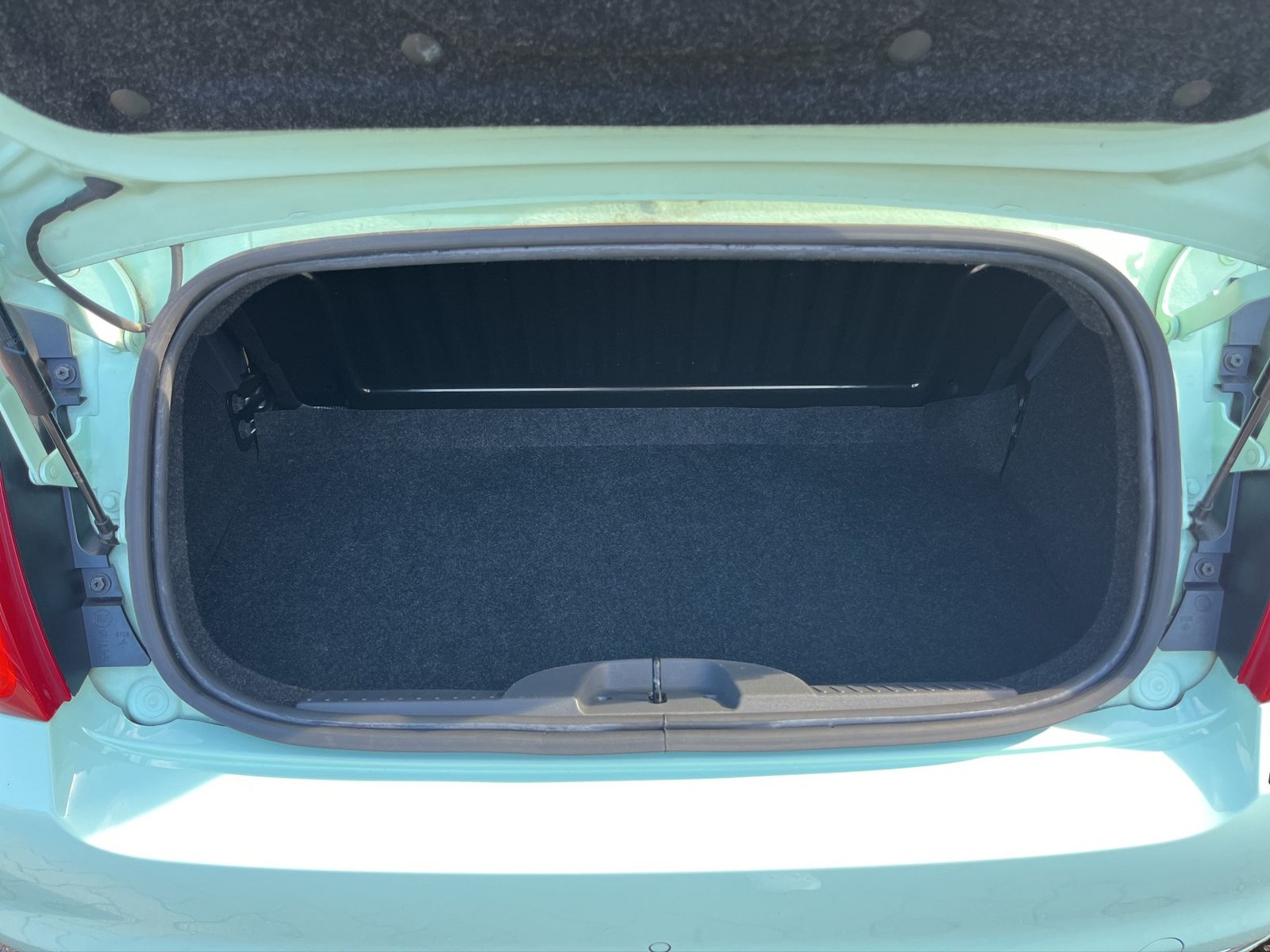 Fahrzeugabbildung Fiat 500 Lounge Cabrio*PDC*Bluetooth*Dual-Drive