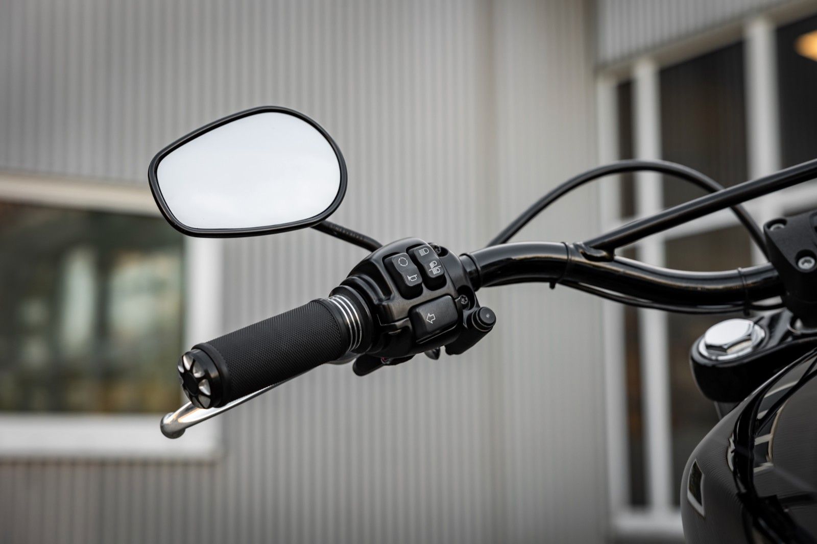 Fahrzeugabbildung Harley-Davidson FXBB STREET BOB Softail  - JEKILL&HYDE