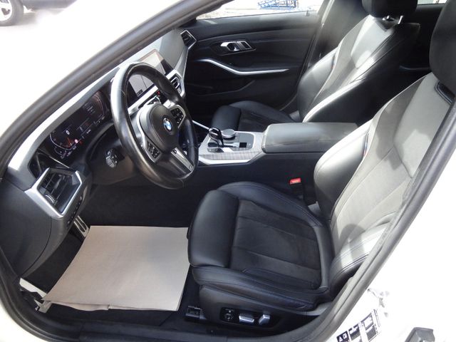Fahrzeugabbildung BMW 330d xDrive M Sport/1.Hd/LED/Virtual/AHK/