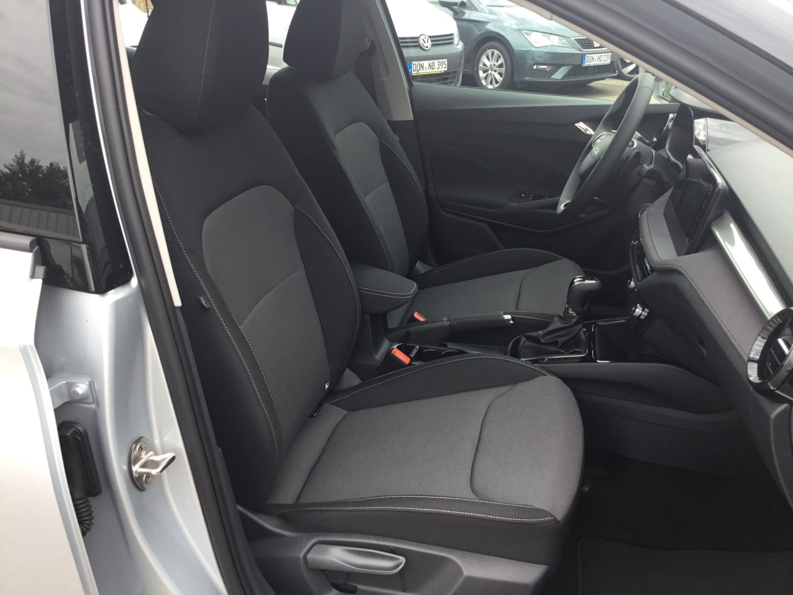 Fahrzeugabbildung SKODA Fabia 1.5l TSI DSG Selection+Navi+ACC+Kamera+16"