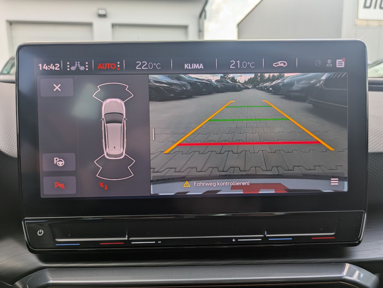 Fahrzeugabbildung CUPRA Leon 1.5 eTSI DSG MATRIX-LED*ACC*AHK*KAMERA*18"