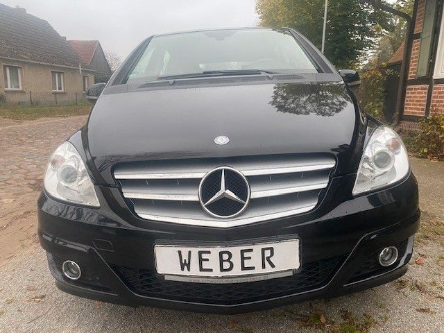 Mercedes-Benz B 180 CDI 8xRäder/Sitzheiz/Bluetooth/Alu/HUneu