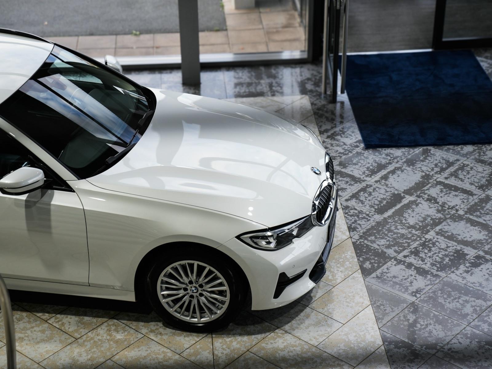 BMW 320d xDrive Touring Sport Line